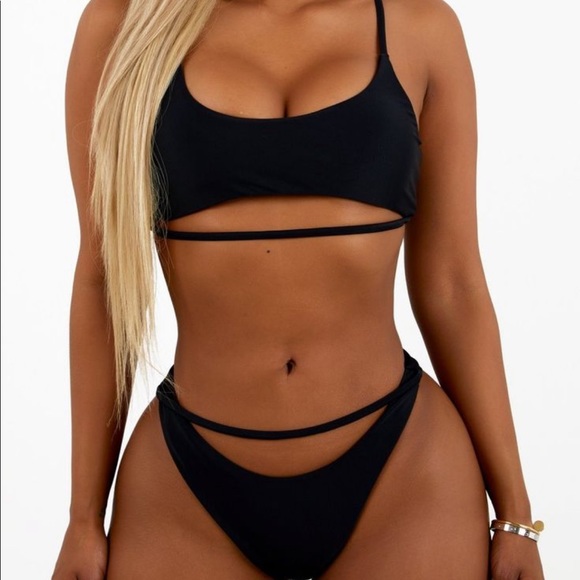 ▪️Black bandage strappy bikini▪️ - Picture 3 of 7